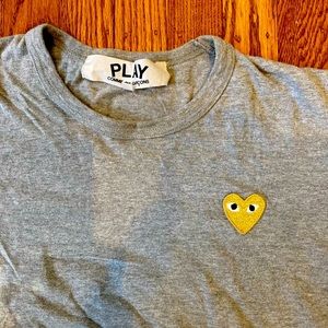 Comme de Garsons PLAY Gold Heart short sleeves